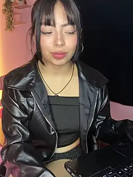 Snapshot of Valu_euphoria chatting on 02-22-25, 05:12 Valu euphoria online show from 02-22-25, 05:12