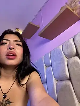 Snapshot of Valu_euphoria chatting on 03-01-25, 01:43 Valu euphoria online show from 03-01-25, 01:43