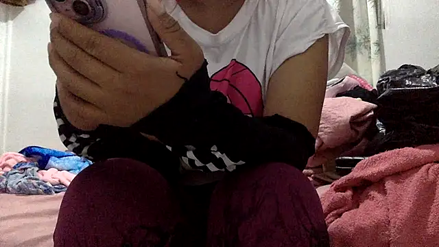 sharonlopez9611 online show from 10-29-25, 03:53