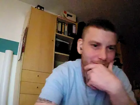 Foxtrott 242 online show from 11-23-25, 01:27