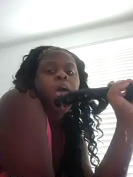 CocoaDoll22 online show from 11-10-25, 02:16