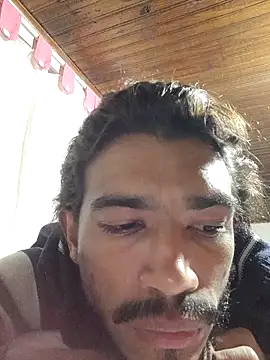 Mineirinho043 online show from 12-04-25, 01:04