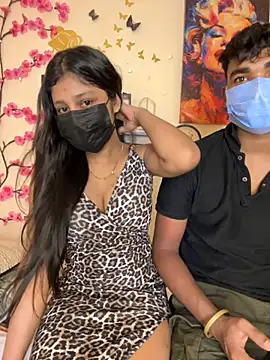 Snapshot of hotgirlpriya789 chatting on 10-04-25, 04:05 hotgirlpriya789 online show from 10-04-25, 04:05