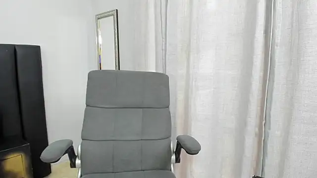 ISAAC CRYSTON online show from 02-05-25, 01:33