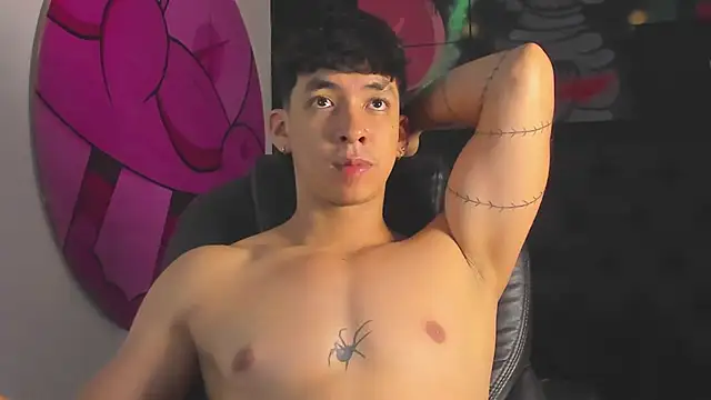 ISAAC CRYSTON online show from 10-08-25, 07:33