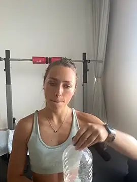 Snapshot of Hilary_283 chatting on 09-09-25, 09:09 Hilary 283 online show from 09-09-25, 09:09