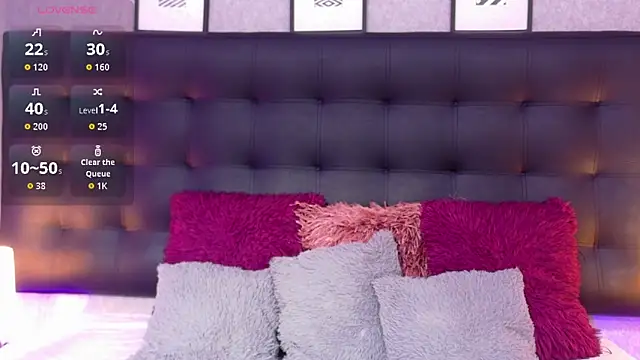 Snapshot of MarianaGiiiL chatting on 09-24-25, 12:52 MarianaGiiiL online show from 09-24-25, 12:52