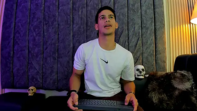 ANDRES STUD online show from 09-25-25, 04:27