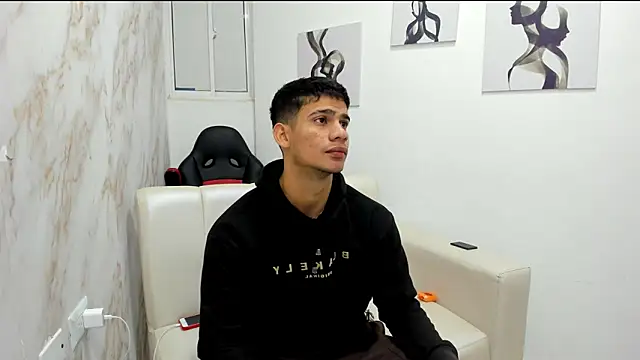 ANDRES STUD online show from 10-15-25, 04:12