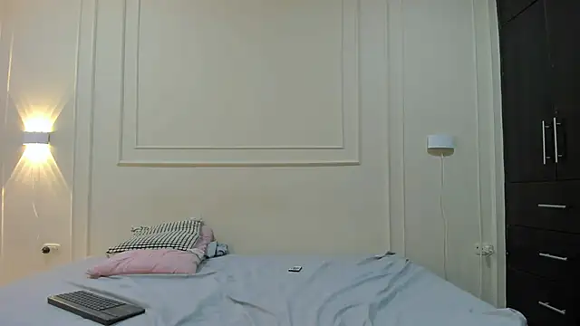 Snapshot of ANDRES_STUD chatting on 06-13-26, 03:59 ANDRES STUD online show from 06-13-26, 03:59