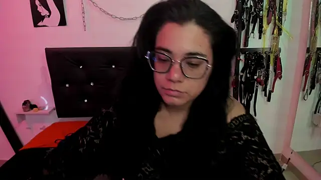 Julieta Carden  online show from 04-15-26, 07:43