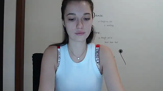 Snapshot of Eva_Eldis chatting on 09-10-25, 04:07 Eva Eldis online show from 09-10-25, 04:07