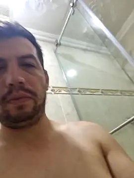 Snapshot of reyarturs13 chatting on 02-16-25, 07:15 reyarturs13 online show from 02-16-25, 07:15