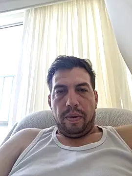 Snapshot of reyarturs13 chatting on 02-24-25, 05:20 reyarturs13 online show from 02-24-25, 05:20