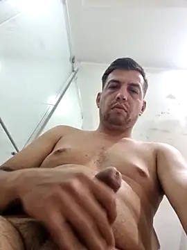 Snapshot of reyarturs13 chatting on 03-19-25, 03:40 reyarturs13 online show from 03-19-25, 03:40