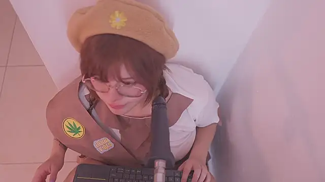 Snapshot of Neekito_ chatting on 11-11-25, 07:58 Neekito online show from 11-11-25, 07:58