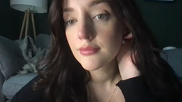 Snapshot of laceyjames24 chatting on 11-12-25, 11:21 laceyjames24 online show from 11-12-25, 11:21