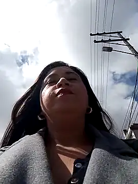 Snapshot of Sexy_Tifany chatting on 02-07-25, 02:37 Sexy Tifany online show from 02-07-25, 02:37