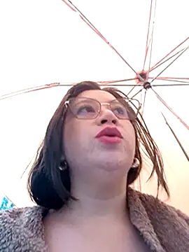 Snapshot of Sexy_Tifany chatting on 02-13-25, 10:54 Sexy Tifany online show from 02-13-25, 10:54