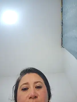 Snapshot of Sexy_Tifany chatting on 10-03-25, 03:03 Sexy Tifany online show from 10-03-25, 03:03