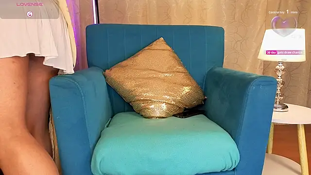 sophia dumont online show from 11-26-25, 01:17