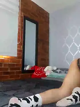 Snapshot of CuteHarper chatting on 02-06-25, 09:28 CuteHarper online show from 02-06-25, 09:28