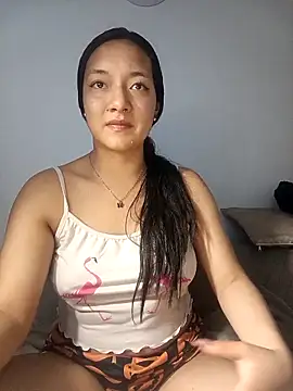 Snapshot of CuteHarper chatting on 11-15-25, 01:47 CuteHarper online show from 11-15-25, 01:47