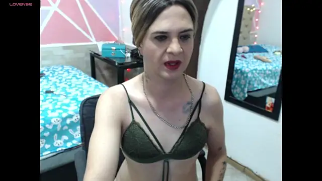 Snapshot of Dolldirtyxxx chatting on 03-22-25, 06:11 Dolldirtyxxx online show from 03-22-25, 06:11