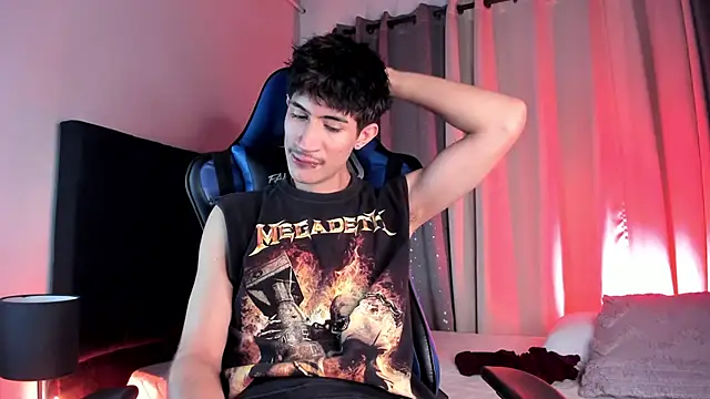 Snapshot of NovaaWheler chatting on 10-04-25, 07:12 NovaaWheler online show from 10-04-25, 07:12