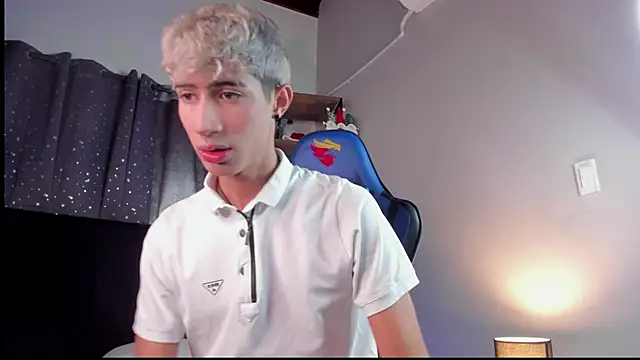 NovaaWheler online show from 01-14-26, 01:06