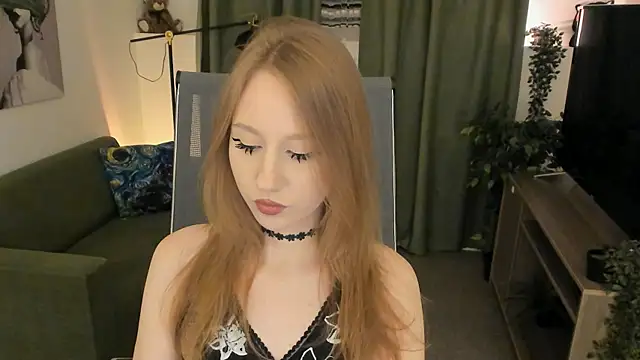 Snapshot of DariaTate chatting on 07-15-26, 01:16 DariaTate online show from 07-15-26, 01:16