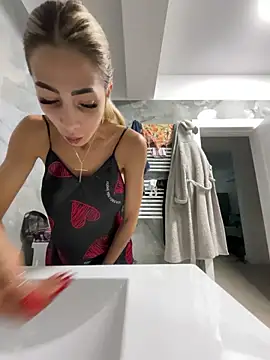 BonyBon29 online show from 12-22-25, 06:10