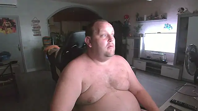 Hotfire-112 online show from 05-13-26, 09:44