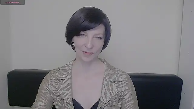  AngeliaFlow  online show from 02-18-25, 10:49