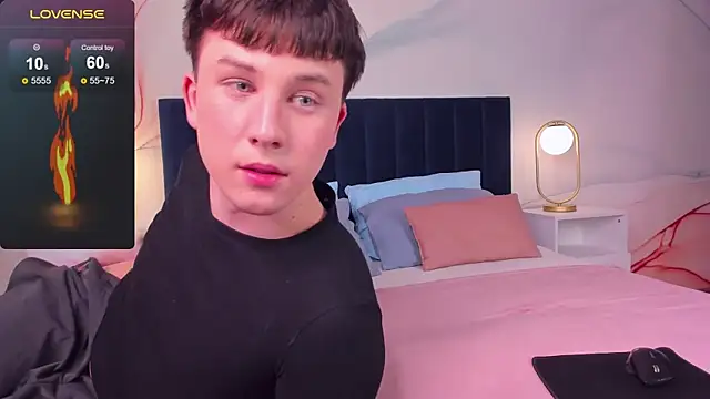 AdrianoAubert online show from 09-20-25, 10:27