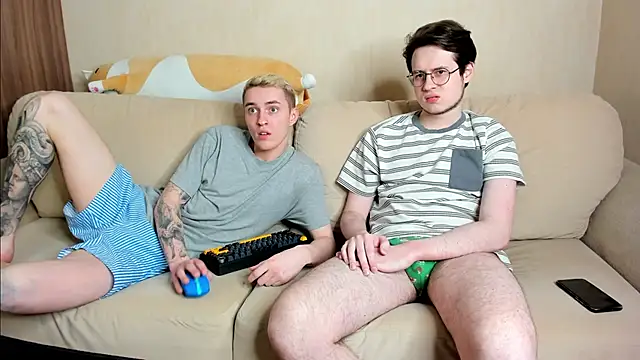 Snapshot of crazybottom99 chatting on 03-14-25, 12:29 crazybottom99 online show from 03-14-25, 12:29