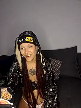 nickelfie online show from 03-06-25, 12:41