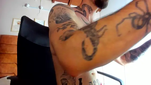 Luke davis01 online show from 03-05-25, 04:57