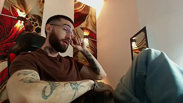 Luke davis01 online show from 10-06-25, 01:19