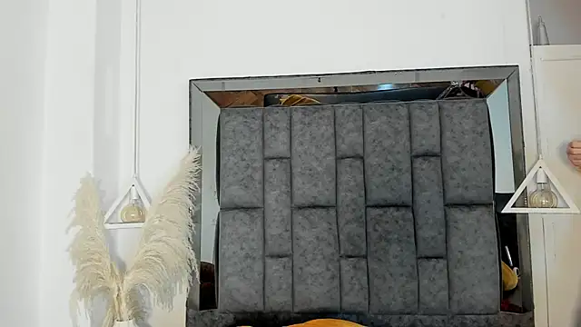 Morgan Wright online show from 02-20-25, 06:02