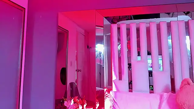 Cloee Rainbow1 online show from 02-14-25, 05:57