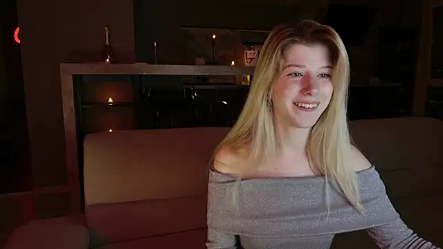 Snapshot of Bella_amory chatting on 02-05-25, 12:20 Bella amory online show from 02-05-25, 12:20