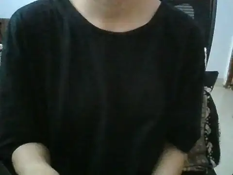 laila 10 online show from 04-19-26, 06:24