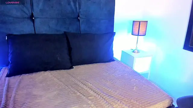 Snapshot of _michonne_ chatting on 03-20-25, 11:12 michonne online show from 03-20-25, 11:12