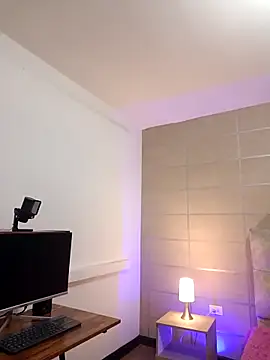 Snapshot of _michonne_ chatting on 09-25-25, 08:34 michonne online show from 09-25-25, 08:34