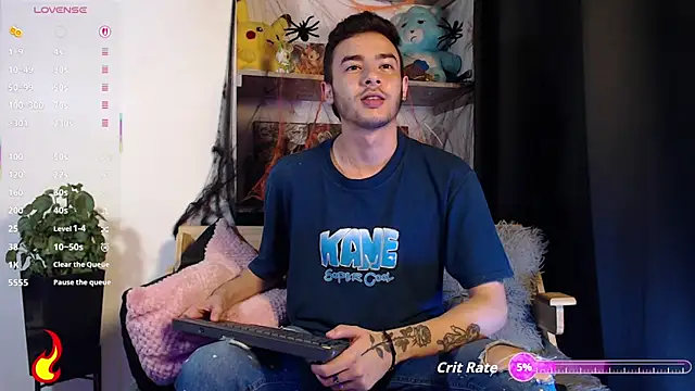 Snapshot of kyle_clint07 chatting on 10-22-25, 02:45 kyle clint07 online show from 10-22-25, 02:45