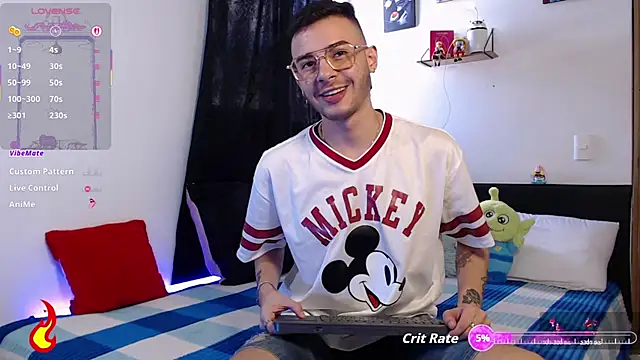 Snapshot of kyle_clint07 chatting on 11-26-25, 05:14 kyle clint07 online show from 11-26-25, 05:14