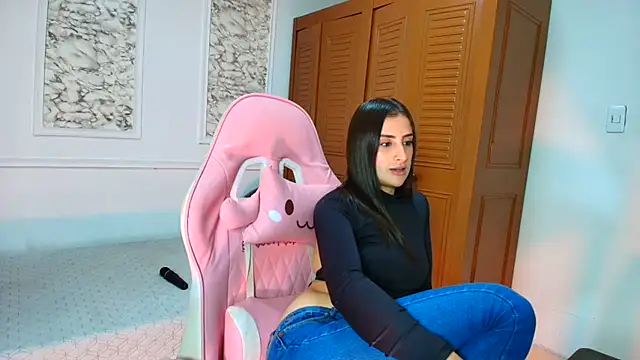 Danella houston online show from 02-10-26, 07:18