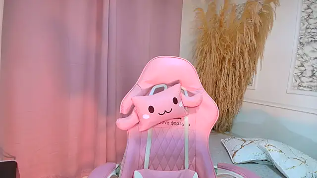 Danella houston online show from 03-04-26, 06:47