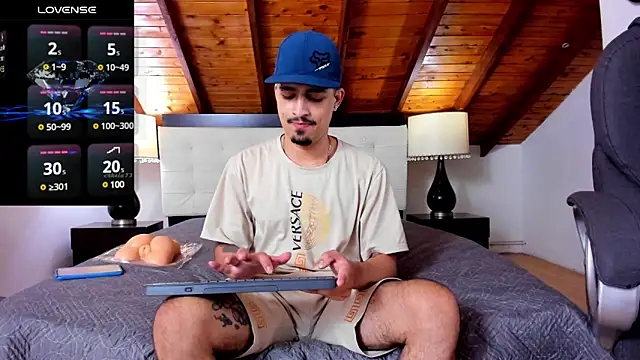 Sebastian Berne online show from 03-17-25, 07:04